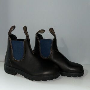 NWOT Blundstone Kids Boots size 3 Chelsea Slip On Boot Black Blue Brown Leather